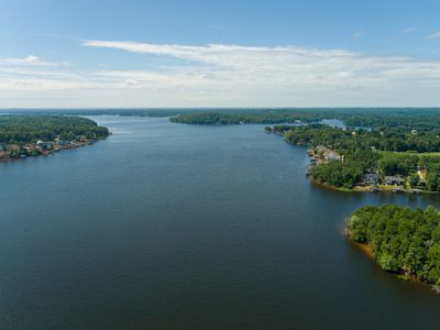 Edgewater on Lake Tillery Waterfront 18