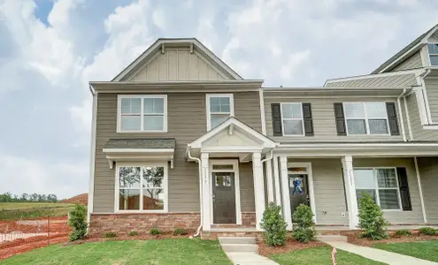 Bryton Crossing Townhomes by Eastwood Homes in Huntersville - image 4