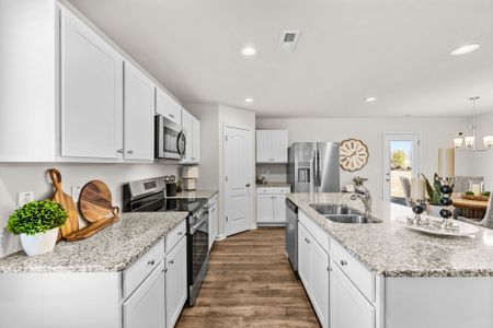 Sweetwater by Dream Finders Homes in Hope Mills - photo 8 8