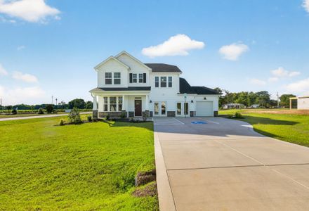 Cameron Crossing by Dream Finders Homes in Dunn - image