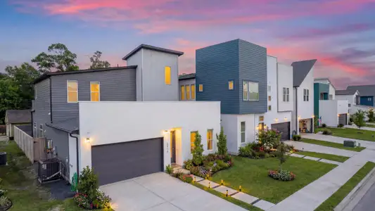 Avondale by InTown Homes in Houston - image 18
