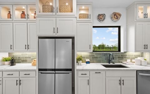 40' Traditional Homes at The Grove Frisco by Brookfield Residential in Frisco - image 6