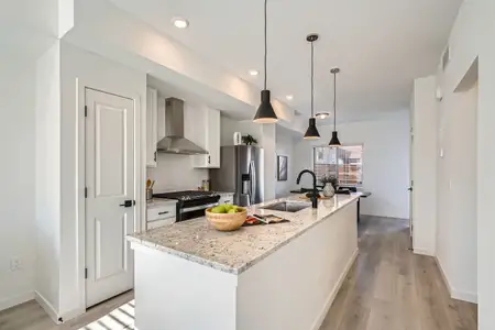 Geos - 2-Story Townhomes 5