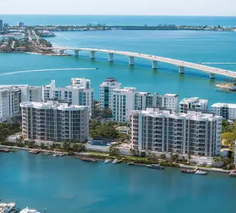 Amara Sarasota Bay by The Ronto Group in Sarasota - image 5