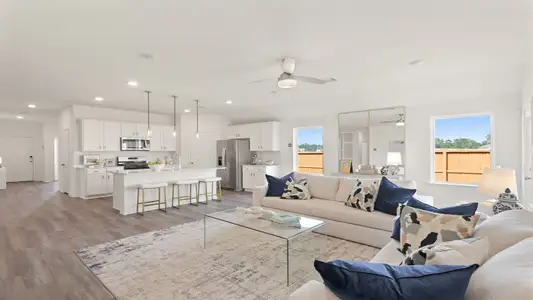 Cypress Green by D.R. Horton in Hockley - image 5