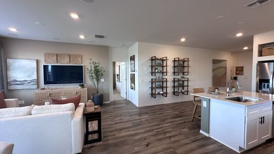 North Copper Canyon by Oakwood Homes Co in Surprise - photo 24 24