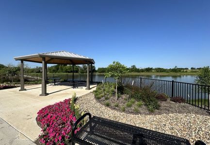 Ranch at Duck Creek by Starlight Homes in Fort Worth - photo 1 1