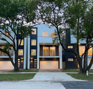 Crawford Place by Home Art Homes in Houston - photo