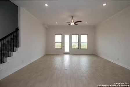 Arched Oaks by M/I Homes in Floresville - photo 14 14