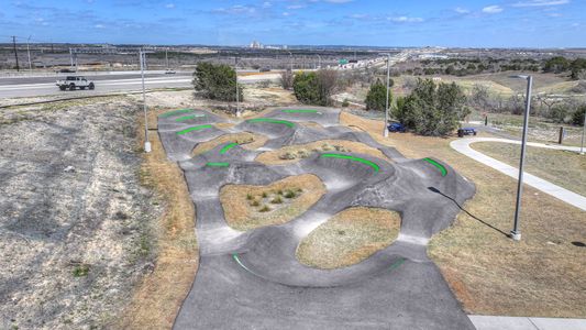 Mayfair by D.R. Horton in New Braunfels - image 17