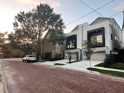 Maryland Villas by Parra Design Group LTD in Houston - photo 1 1