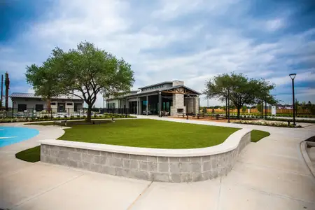Candela South by Westin Homes in Richmond - image 3