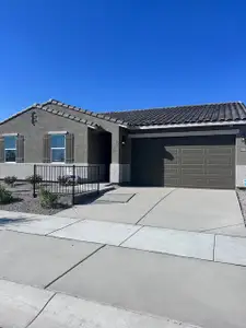 Silva Farms - Estate Series by Meritage Homes in Goodyear - image 4