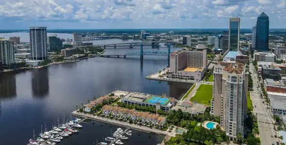 Emerald Isles Townhomes by Lennar in Jacksonville - photo 0 0