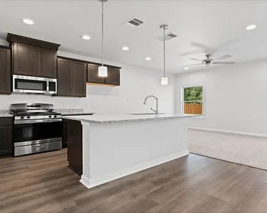 East Gate Villas by Alta Homes in Willis - image 5