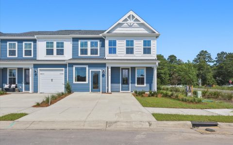 Riverwalk Pointe at Mallory Creek - Townhomes by Chesapeake Homes in Leland - image