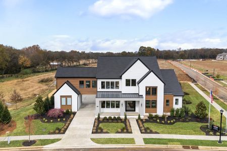 Hyde Park Estates by Partners in Building in College Grove - image