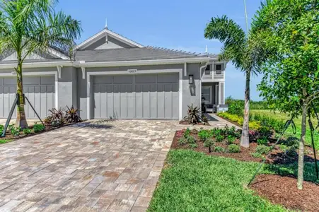 Reflection Villas at Watercolor Place by Medallion Home in Bradenton - image 3