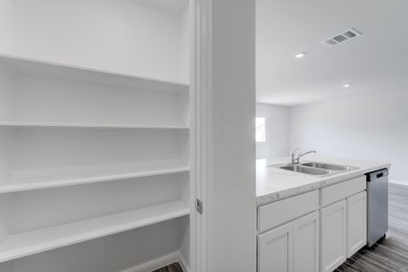 Heather Heights by National HomeCorp in Itasca - image 11