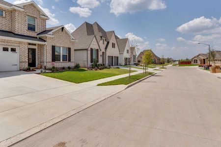 Tavolo Park Cottages by David Weekley Homes in Fort Worth - photo 12 12