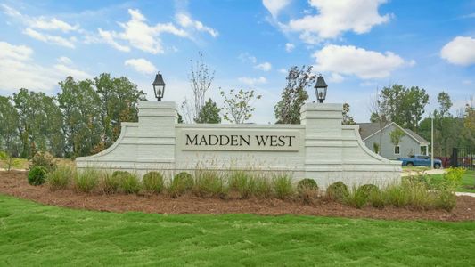 Madden West by D.R. Horton in Fuquay Varina - photo 4 4