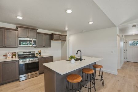 Willowbrook by MonteVista Homes in Madras - image 6
