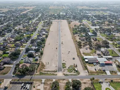 The Grove by Hakes Brothers in Mcallen - image