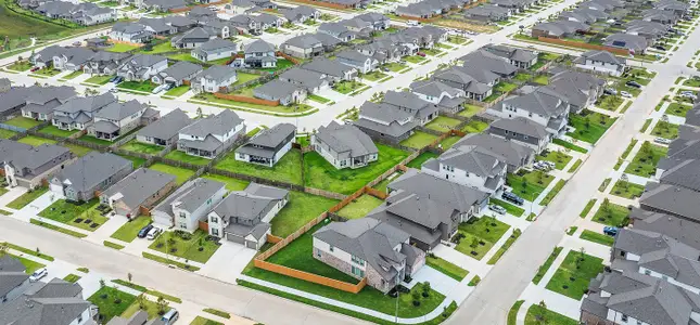 Oakberry Trails: Avante Collection by Lennar in Waller - photo 0