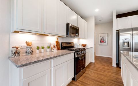 The Canopies by CastleRock Communities in Splendora - image 14