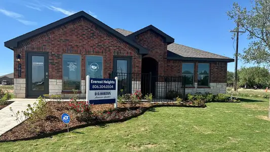 Everest Heights by D.R. Horton in Lubbock - image