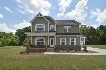 Edmunds Farm by Greybrook Homes in Clover - image 2