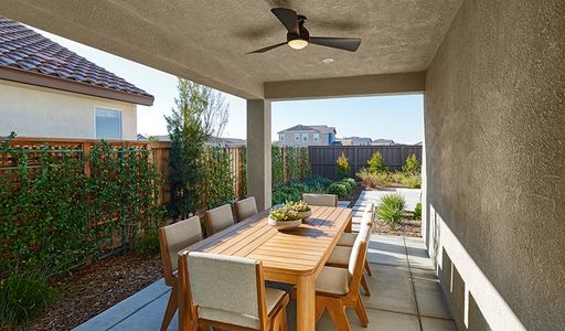 Seasons at Trevino by Richmond American Homes in Glendale - photo 8 8