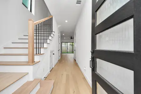 Courtyard 129