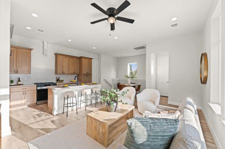 Highland Gardens by Faircroft Homes in Houston - image 16