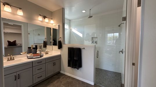 CantaMia at Estrella 55+ 22