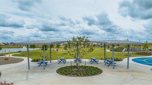 Windrose Green: Cottage Collection by Lennar in Angleton - image 10