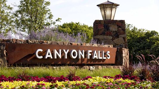 Canyon Falls by Perry Homes in Northlake - image
