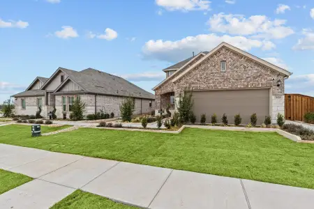 Meadow Park by M/I Homes in Denton - photo 21 21