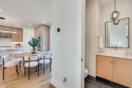 Clifton Court by Cobalt Homes in Addison - image 12