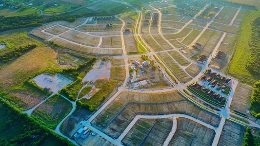 Treeline by D.R. Horton in Justin - image 18