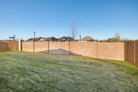 New construction Single-Family house 403 Sedgwick Dr, Fate, TX 75189 plan The Travis - image 4