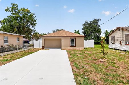 New construction Single-Family house 2435 5Th St Ne, Winter Haven, FL 33881 - image