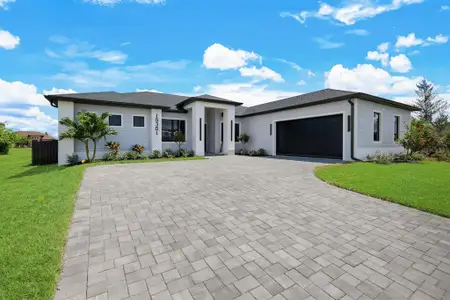 New construction Single-Family house 15301 Acorn Cir, Port Charlotte, FL 33981 - image