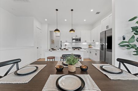 New construction Single-Family house 3002 Jensen Springs Ln, Houston, TX 77026 - image 4