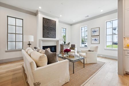 New construction Single-Family house 207 Sutton Row Pl, Houston, TX 77024 plan The Sutton - image 13