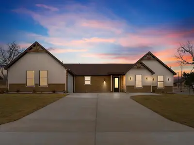 New construction Single-Family house 1101 Ajo Ct, Granbury, TX 76048 - image