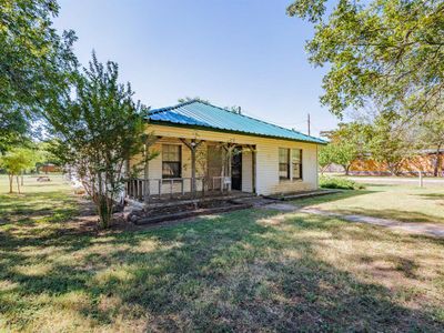 New construction Single-Family house 203 Ave E, Blanket, TX 76432 - image