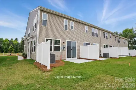 New construction Townhouse house 1300 Vibrant Rd, Charlotte, NC 28215 - image