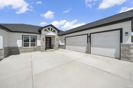 New construction Single-Family house 1585 Pr 2771, Mico, TX 78056 - image