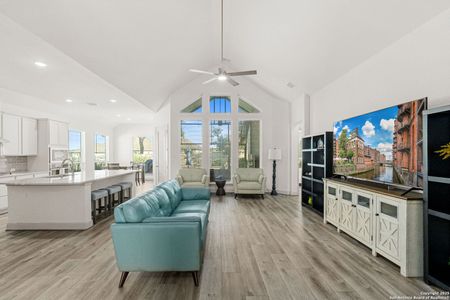 New construction Single-Family house 221 Vamanos, Boerne, TX 78006 plan Brandon - image 11